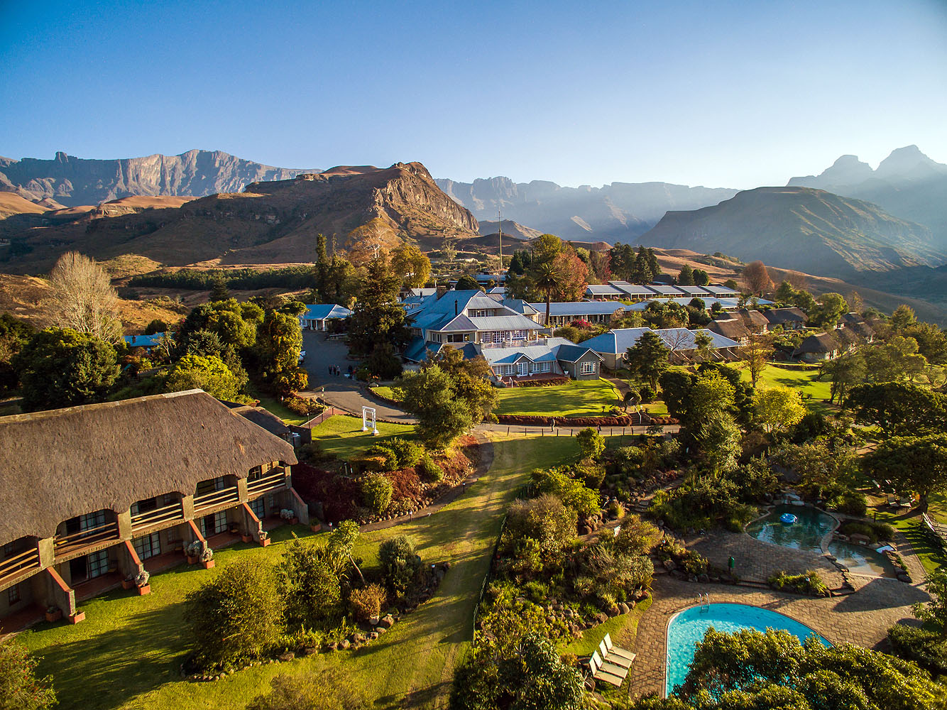 Cathedral Peak Hotel