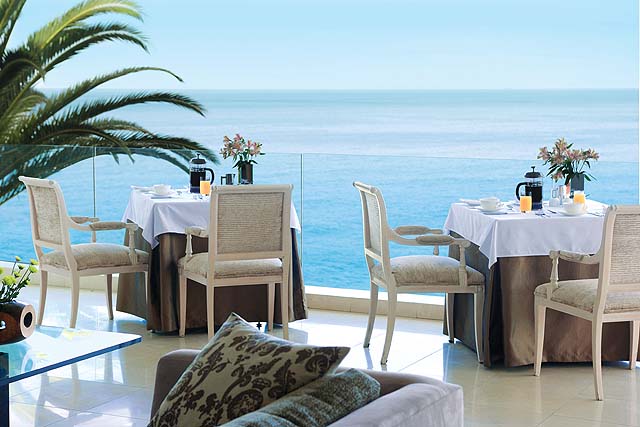 The Clarendon Bantry Bay
