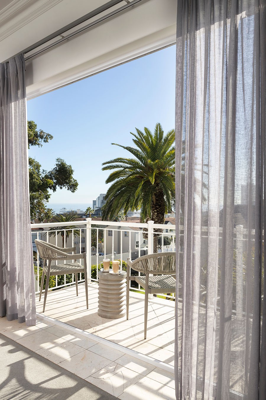 The Clarendon Fresnaye - Bild 2